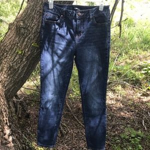 🌷EUC D Jeans in Dark Wash